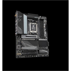 Placa de baza Gigabyte X670 AORUS ELITE AX AM5  General Recomandat pentru Gaming Da Format ATX Soclu procesor AM5 Producator chipset AMD Model chipset X670 Procesoare suportate AMD AM5 Socket Ryzen 7000 Series Interfata grafica PCI Express x16 4.0 RAID 0,