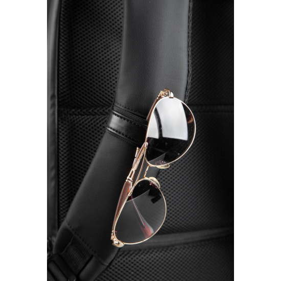 Rucsac notebook Serioux, SMART TRAVEL ST9590, dimensiuni 31 x 16 x 46 cm, rezistent la apa, compartimente multiple, compartiment separat pentru notebook: max. 15.6 Rucsac notebook Serioux, SMART TRAVEL ST9590, dimensiuni 31 x 16 x 46 cm, rezistent la apa, compartimente multiple, compartiment separat pentru notebook: max. 15.6